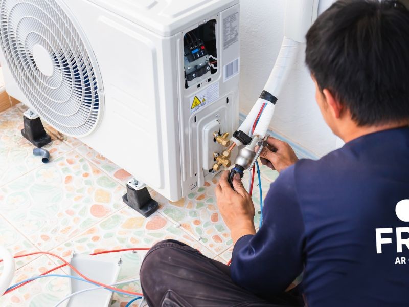 Conserto de Ar Condicionado Inverter em Itajai